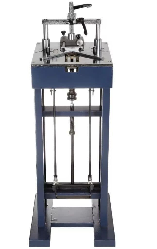 NN900 foot-pedal underpinner — manual V-nail frame joiner, no electricity or air required