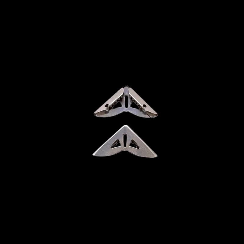 Silver Serrated Wallet Corner Guard 23mm – 23x3.5mm Silver metal corner guard