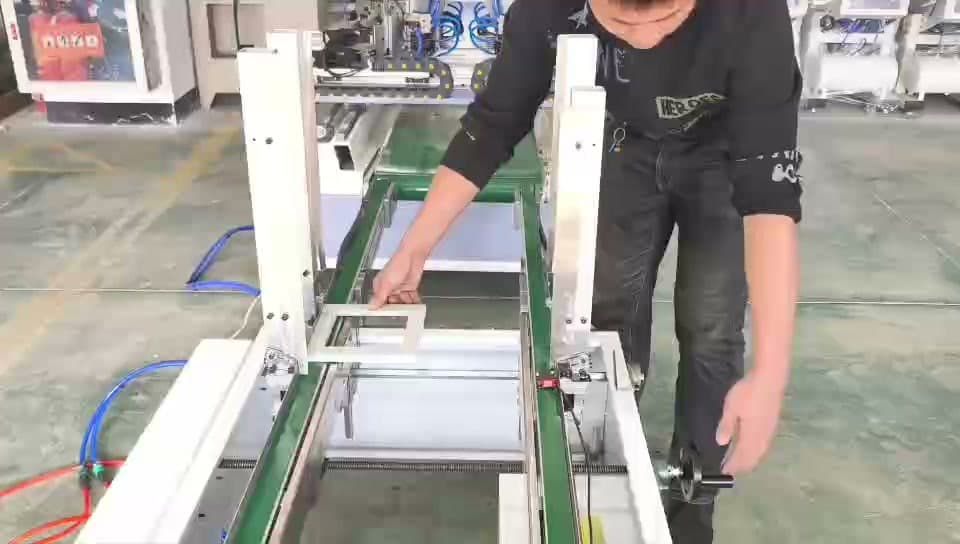 NN300 collector width